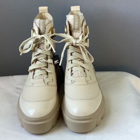 NWT SOREL Caribou X Waterproof Lace-Up Boot - Picture 8 of 13